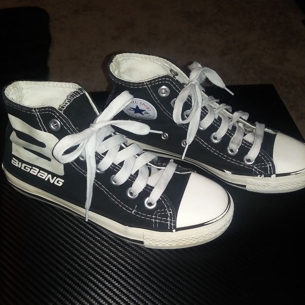 Kids shoes